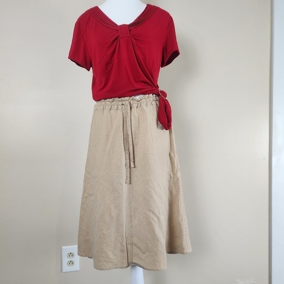 H&M LINED SKIRT Size 8/ EUR 38 - Picture 3 of 8